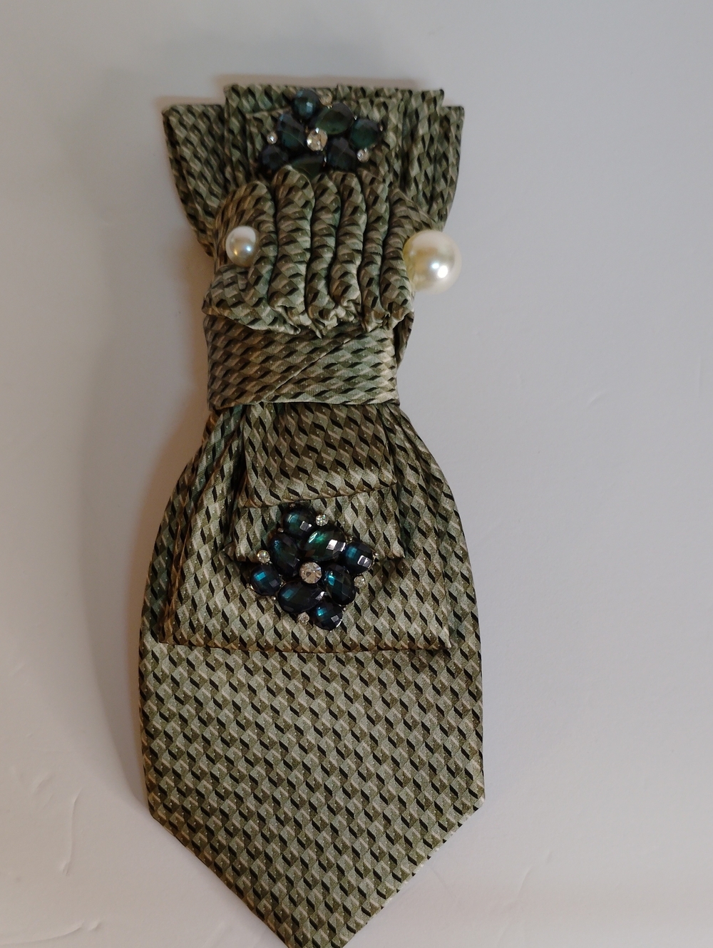 Arrow Green Patterned Tie with Blue Gem Accents